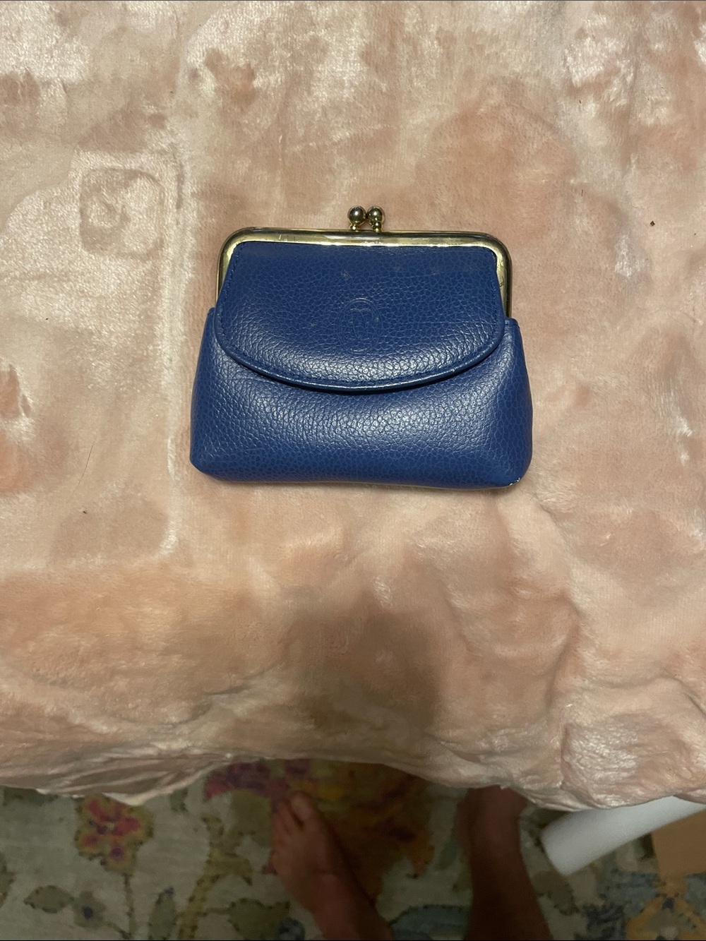 Buxton Blue Pebbled Leather Kiss-Lock Coin Purse